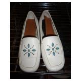 LIZ CLAIBORNE SHOES SZ UNKNOWN