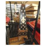 FLUER DE LIS DECOR