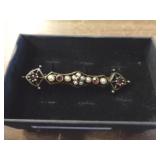 BROOCH - RETRO LOOK