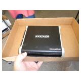 KICKER AMP