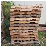 WOOD PALLETS