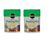 2 BAGS MIRACLE-GRO POTTING MIX
