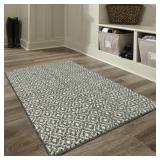 2.5FTX 4FT BLACK GEOMETRIC ACCENT RUG