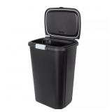 HEFTY 13 GALLON TRASH CAN