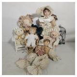 DOLLS & DOLL FURNITURE