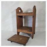 STOOL & FOOTREST
