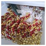 BEAD STRINGS & GARLAND