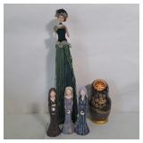 ASSORTED FIGURINES