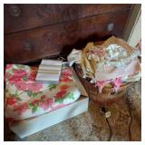 VINTAGE LINENS