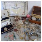 VINTAGE WATCHES & COSTUME JEWELRY