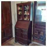 ANTIQUE SECRETARY & CONTENTS