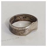 SZ 6 STERLING SILVER RING