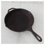10.25 LODGE CAST IRON SKILLET