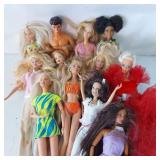 VINTAGE BARBIE DOLLS 6