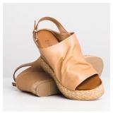 OKER LADIES SZ 7.5 LEATHER HEELS