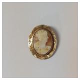 10K CONCH CAMEO PIN
