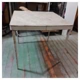 31" SQUARE FOLDING TABLE
