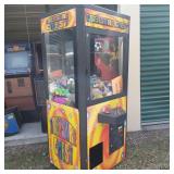 TREASURE CHEST ARCADE CLAW MACHINE
