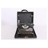 Underwood Portable Manual Typewriter With Case