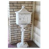 Cement Lion Head Planter