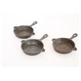 Vtg Wagner Ware Mini Cast Iron Skillets #1050