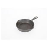 Vtg Cast Iron Skillet 6' Fry Pan w/ Pour Spouts