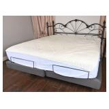 Queen Iron Bed w/ Innova Adjustable Base