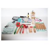 Rae Dunn Utensils, Oven Mitts & Kitchen Items
