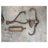 Cotton Scale Tongs & Iron