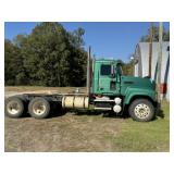 2008 Mac Semi Truck Bank Repo