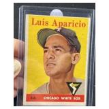 1958 Topps Luis Aparicio Baseball Card