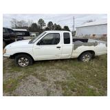 2000 Nissan Frontier truck