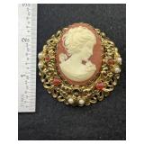 Cameo pendant costume jewelry