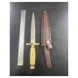 Pakastan Knife with Leather Sheath