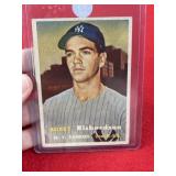 1957 Topps Bobby Richardson Baseball Card