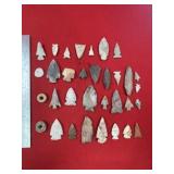Large Group of Arrowhead Indian Artifact Arrowhead