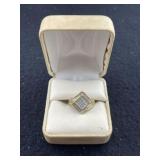 10K Gold & Diamond Ring 4.2 G