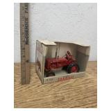 METAL TOY TRACTOR