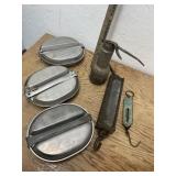 GROUP OF CAMPING UTENSILS