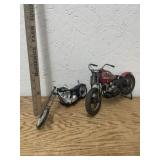 2 MOTORCYCLE TOYS