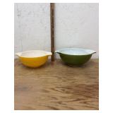 2 PYREX BOWLS