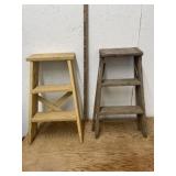 2 STEP LADDERS