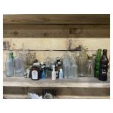 GROUP OF ANTIQUE BOTTLES