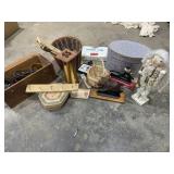 GROUP OF MISCELLANEOUS