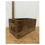 ANTIQUE SUPER X WOODEN CRATE