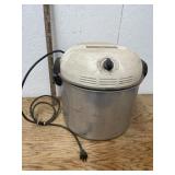 ANTIQUE WASHING MACHINE