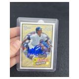Ryne Sandberg Hand Signed Authentic Autograph