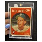 1959 Topps Luis Aparicio Baseball Card