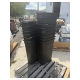 Trash Cans/Totes