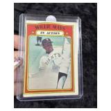 Topps Willie Mays Baseball Card
